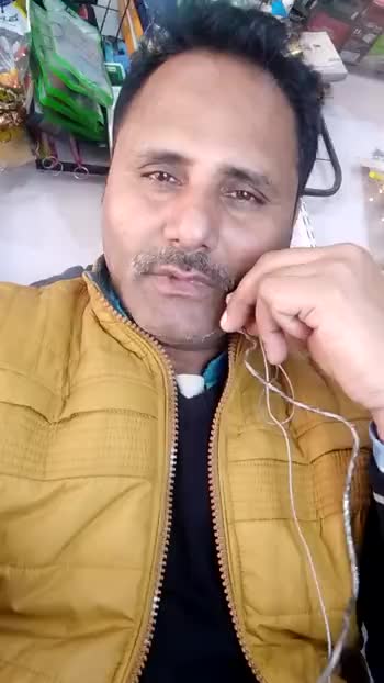 #पीने वालो को तो पीने का बहाना 
चाहिए..😁
(खबर की माँ की आँख)😁