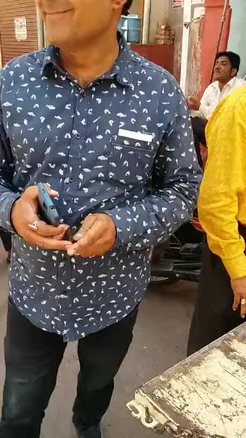 ईवी वीवी टीवी लगे वाहन से नव मतदाताओं को किया जा रहा है जागरूक how to cast vote by #ev #voter #election2019 #bikaner