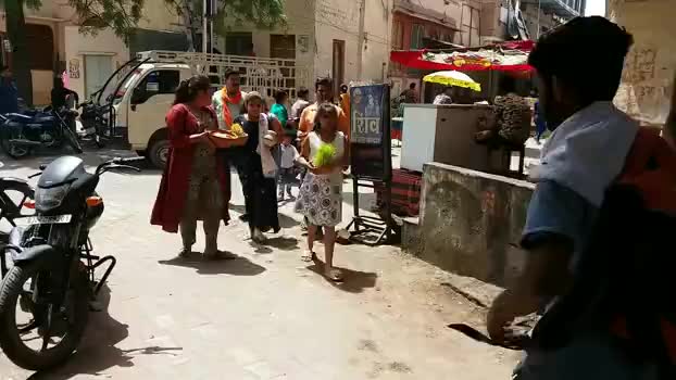 #bikaner में बाली गणगौर का त्योहार हुवा सम्प्पन, बालिकाओं ने मज़नग सुयोग्य वर #gangaur #fair #festival #girls #rajastha