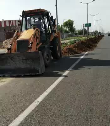 रोड बनाने के बाद पाइप डालना याद आता है#scam #road #ghotala#scams