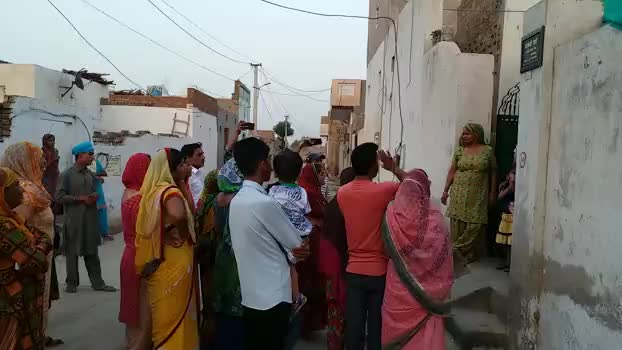 #संगरिया-सड़क निर्माण अधर में होने से वार्डवासियों की चुनाव #बहिष्कार की चेतावनी