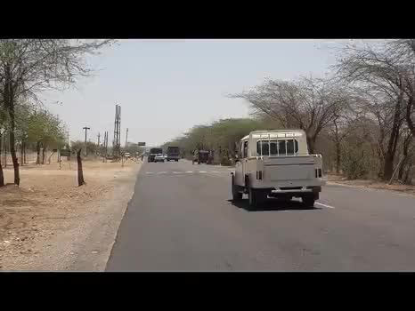 भीषण गर्मी का असर। 42 डिग्री तापमान में जरुरतमंद ही निकल रहे घर से बाहर। गर्मी ने झुलसाया लोगों को। #Garmi #Mosam