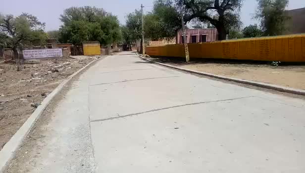 #सीकर के #खंडेला में गर्मी का सितम सड़कों पर पसरा सन्नाटा, लू के थपेड़ों से बचने के लिए घरों में दुबके लोग