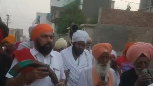 #संगरिया-नया अखाड़ा के संतों ने शहर में निकाली फेरी #संतो का हुआ ﻿#पुष्प वर्षा से जगह जगह स्वागत