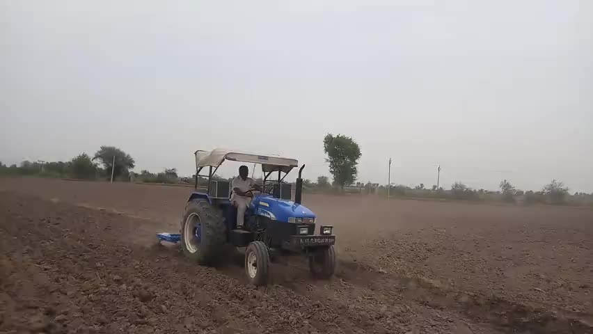 #जैतसर में #धान के बीजान के लिए किसान कृषिभूमि को तैयार करने में जुटे, #करणीजी_वितरिका में पर्याप्त सिंचाई पानी की उम्मी