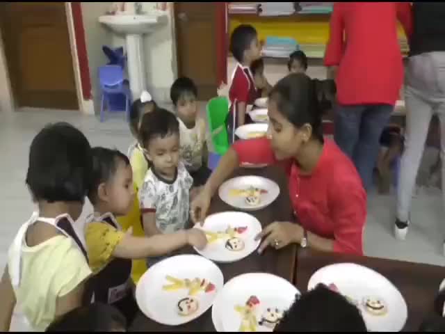 #टाउन स्थित डांस पब्लिक स्कूल में समर कैम्प का आयोजन