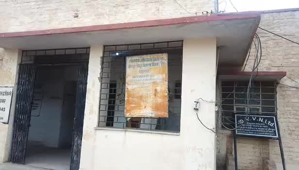 घडसाना#अघोषित बिजली कटौती बनी कोढ मे  खाज,रातभर से बिजली गुल,गर्मी से बेहाल लोग