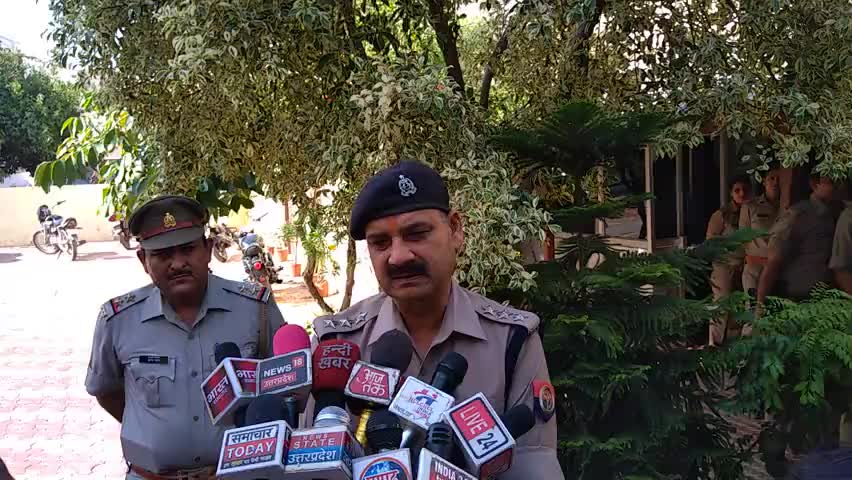मुजफ्फरनगर की शहर कोतवाली की नाक के नीचे एक वृद्धा की बेहद दर्दनाक तरीके से बर्फ के सुए से सिर गोदकर हत्या कर दी #14feb