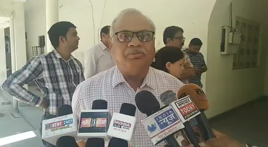 राज्य सरकार द्वारा चलाया जा रहा है ,तंबाकू मुक्त कार्यालय